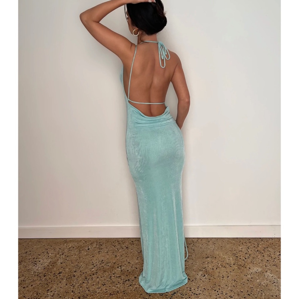 Chic Backless Aqua Maxi Dress